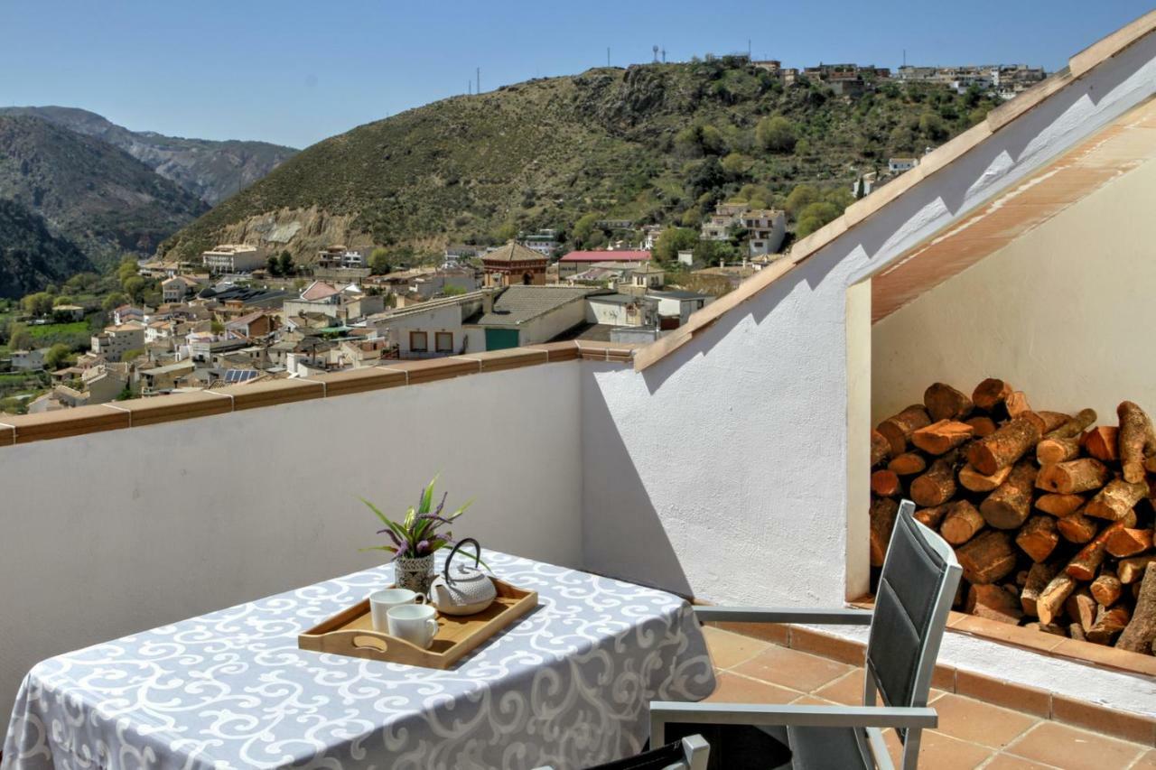 Atico Con Chimenea En Sierra Nevada-Gueejar Sierra Apartment Ngoại thất bức ảnh